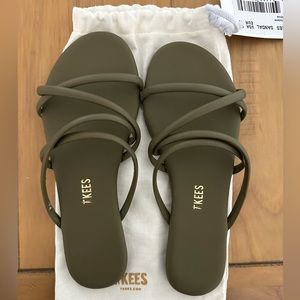 Tkees olive sandals size 6